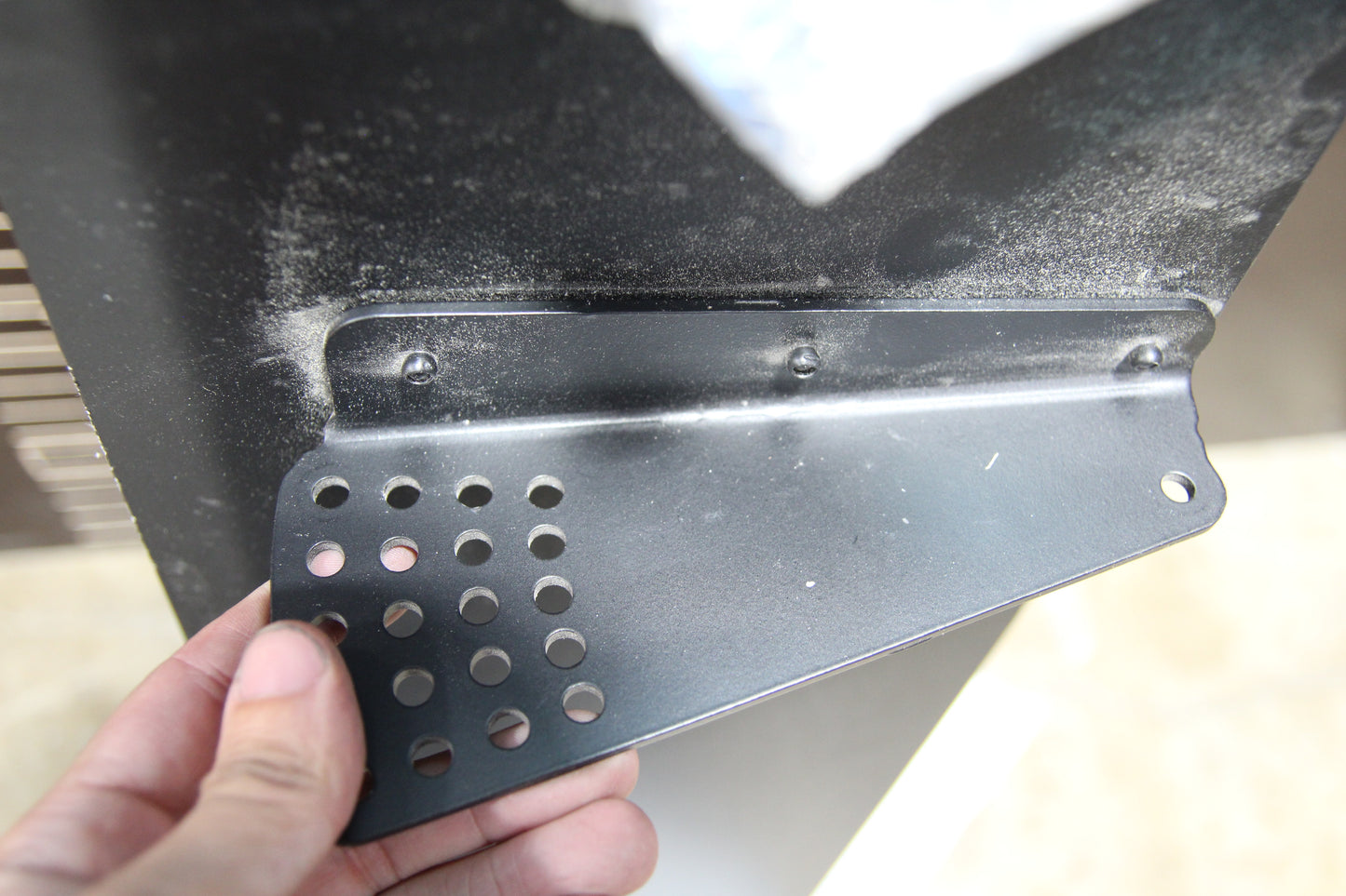 63" truck spoiler #0115