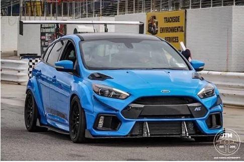 Focus RS Install - Nine Lives Racing