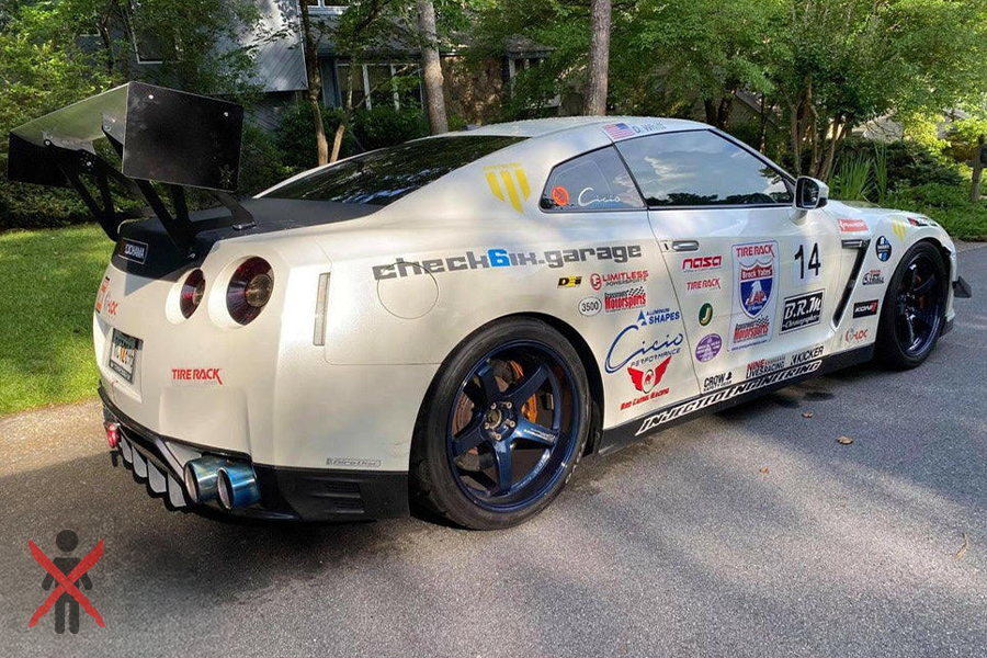 Nissan GT-R